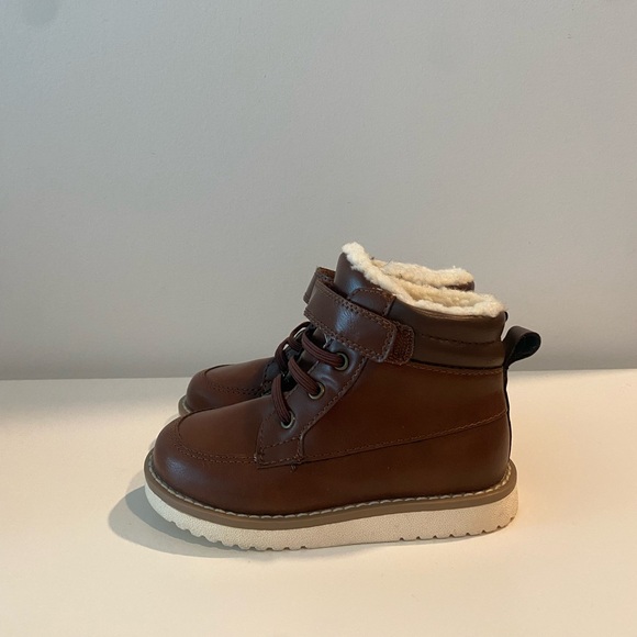Winter Boots - Picture 1 of 7